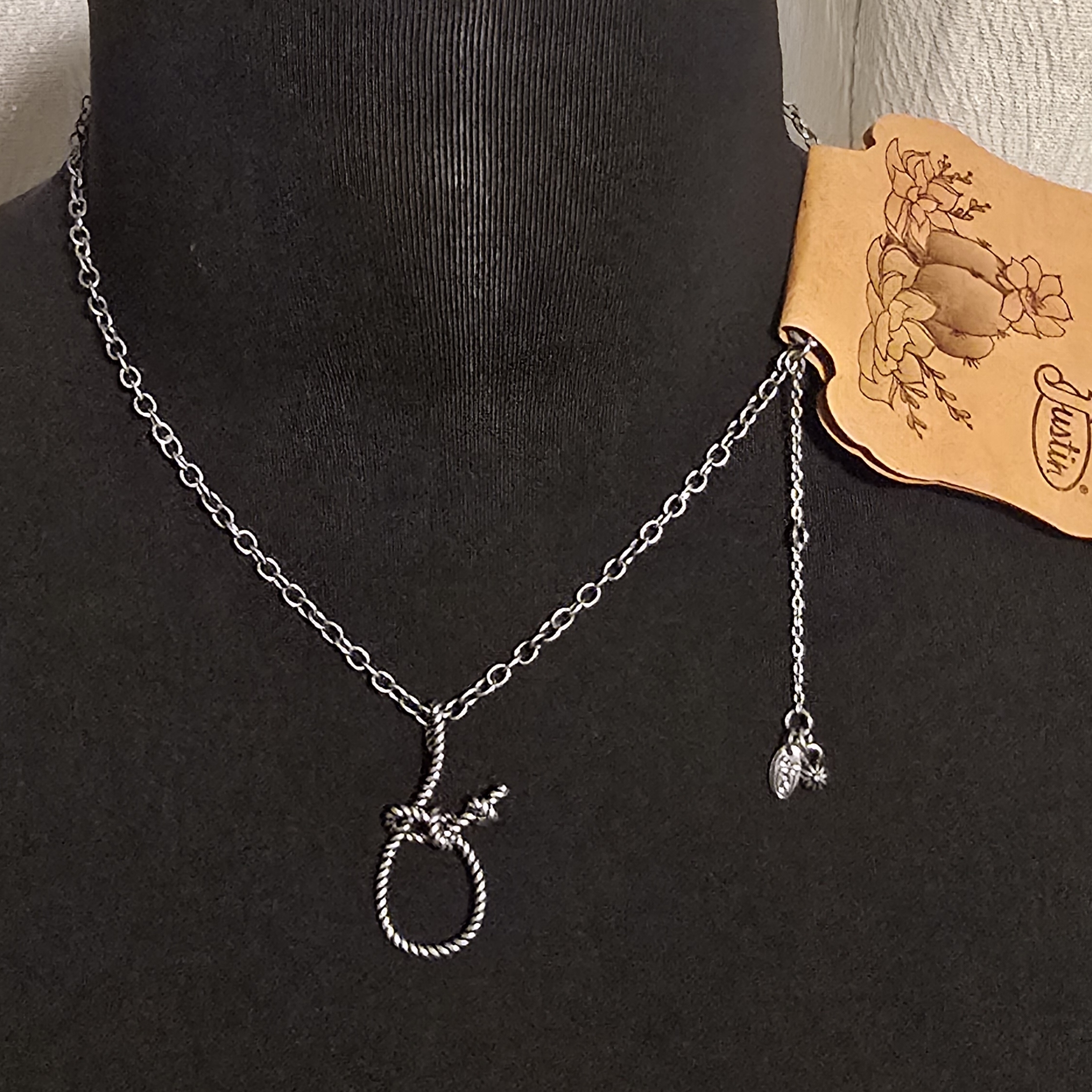Elegant Rope Necklace 15$